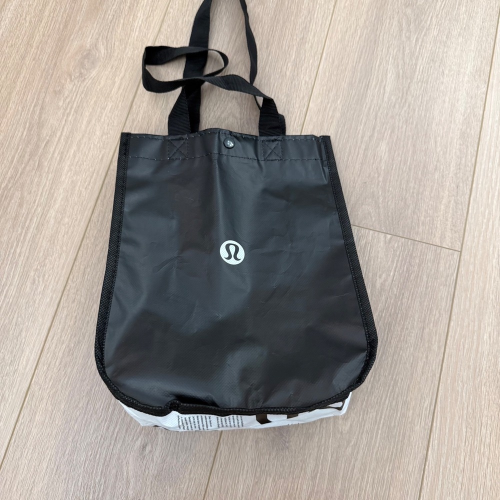 Lululemon Reusable Shopping Tote Bag Small Black White Logo Snap Closure Shopper